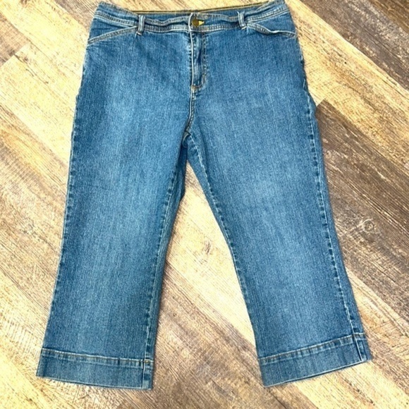 Falls Creek Pants - Falls Creek Capri Jeans Size 16 Stretch Denim Cropped Pants